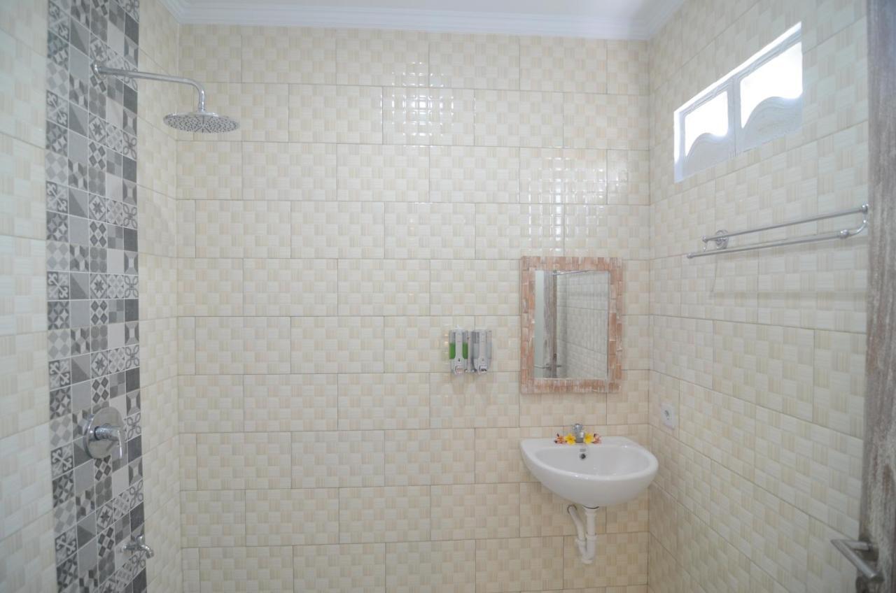 Kusuma Guesthouse 2 Canggu Εξωτερικό φωτογραφία